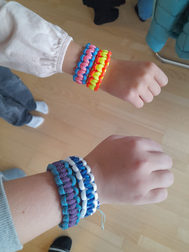 Paracord-Armband knüpfen